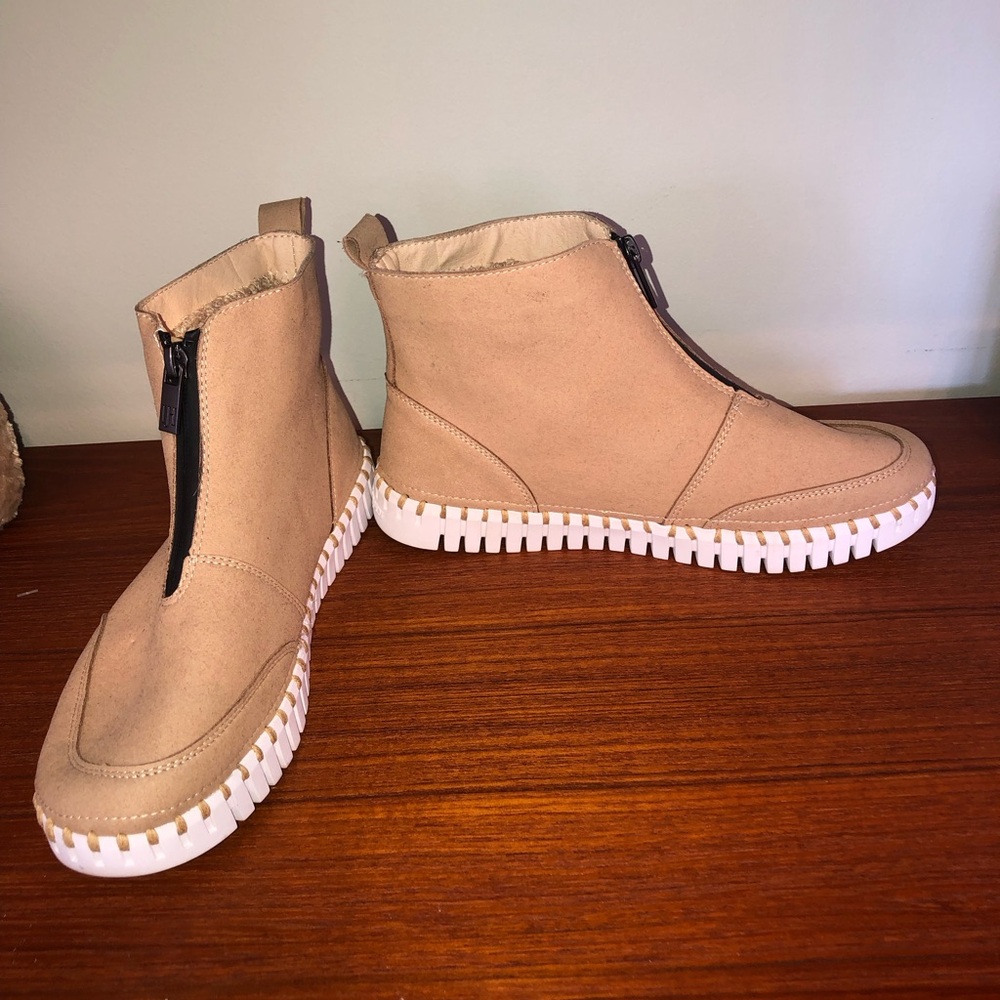 White Sole bootie  Logo Ilse Jacobsen lined - size 38